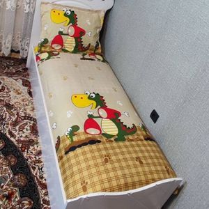 فروش اینترنتی روتختی بچه گانه کارتونی پسرانه دایناسور روتختی دایناسور روتختی پسرانه کرم قهوه ای