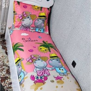 روتختی یکنفره عروسکی دخترانه صورتی کشدوزی شده با روبالش