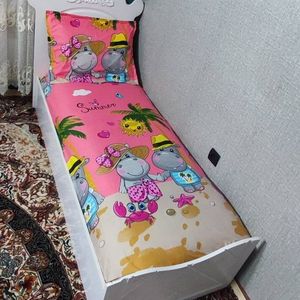 فروش اینترنتی روتختی یکنفره عروسکی دخترانه صورتی کشدوزی شده با روبالش