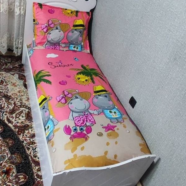 روتختی یکنفره عروسکی دخترانه صورتی کشدوزی شده با روبالش