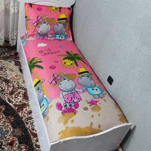 فروش اینترنتی روتختی یکنفره عروسکی دخترانه صورتی کشدوزی شده با روبالش