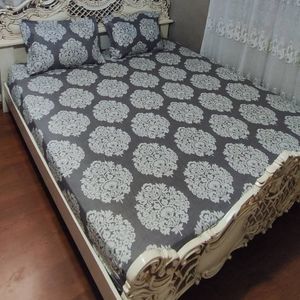 خرید اینترنتی روتختی دونفره زمینه طوسی گل کرمی گل شیری