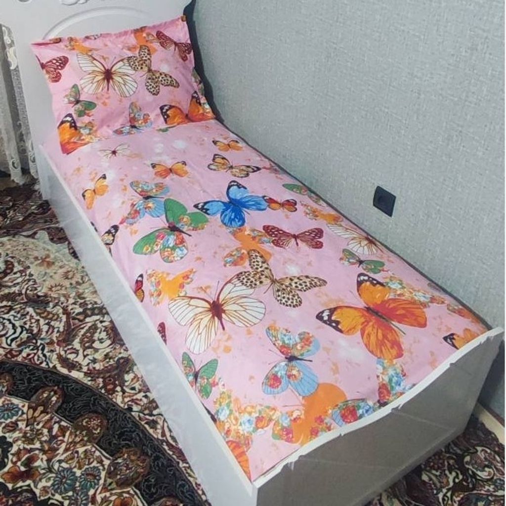 قیمت ارزان روتختی یکنفره زمینه صورتی پروانه روکش تشک پروانه روبالش پروانه