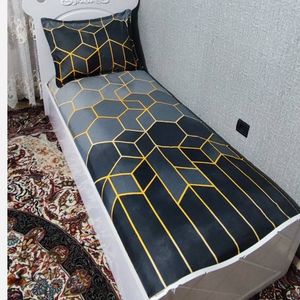 مشخصات روتختی یک نفره زمینه طوسی زنبوری