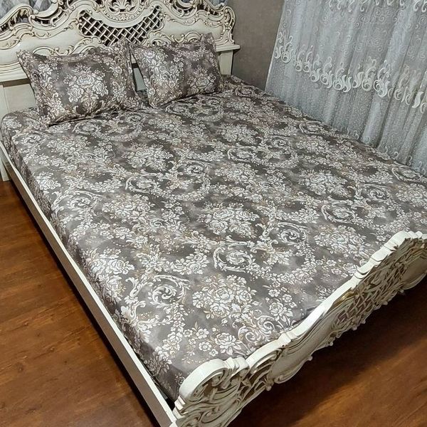 روتختی دونفره کرمی رنگ روتختی قهوه ای روکش تشک دونفره زمینه کرم قهوه ای