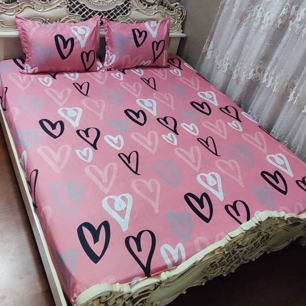 روتختی دونفره صورتی کشدار تخت دونفره نیم ست روتختی صورتی قبلی