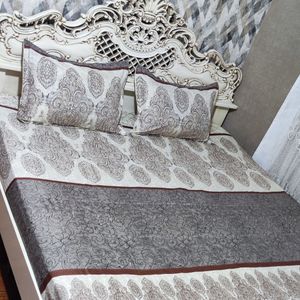 خرید انلاین ملحفه دورکشدار تخت دونفره زمینه کرم گل قهوه ای