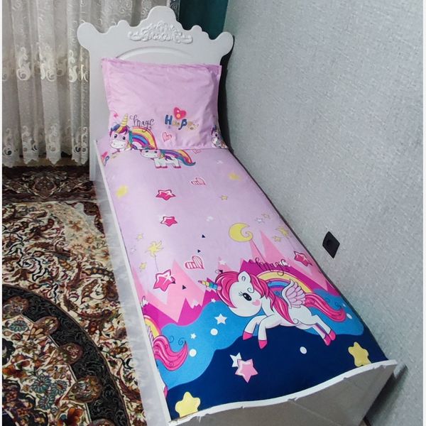 سرویس نیم ست روتختی تخت یکنفره عروسکی فانتزی طرح اسب شاخ دار 