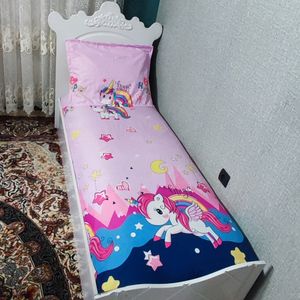 مشخصات سرویس نیم ست روتختی تخت یکنفره عروسکی فانتزی طرح اسب شاخ دار 
