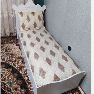 روتختی دوتکه تخت یکنفره طرح دار قهوه ای زمینه کرم