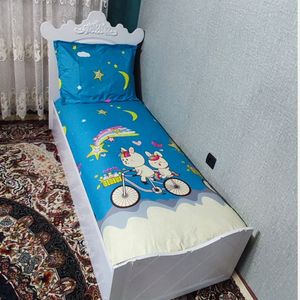 قیمت ارزان ملحفه روتختی کشدار تشک یکنفره عروسکی طرح خرگوش دوچرخه سوار زمینه ابی 