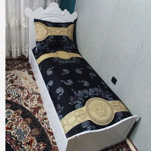 قیمت ارزان روتختی تیم ست یک نفره ورساچ مشکی طلایی