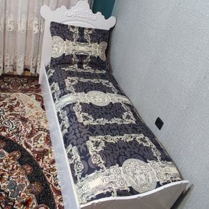 مشخصات نیم ست دوتکه روتختی دورکش تخت یک نفره طرح ورساچه تیره