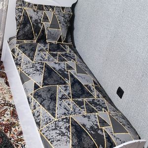 مشخصات روتختی دورکش تخت یک نفره مثلثی خط طلایی