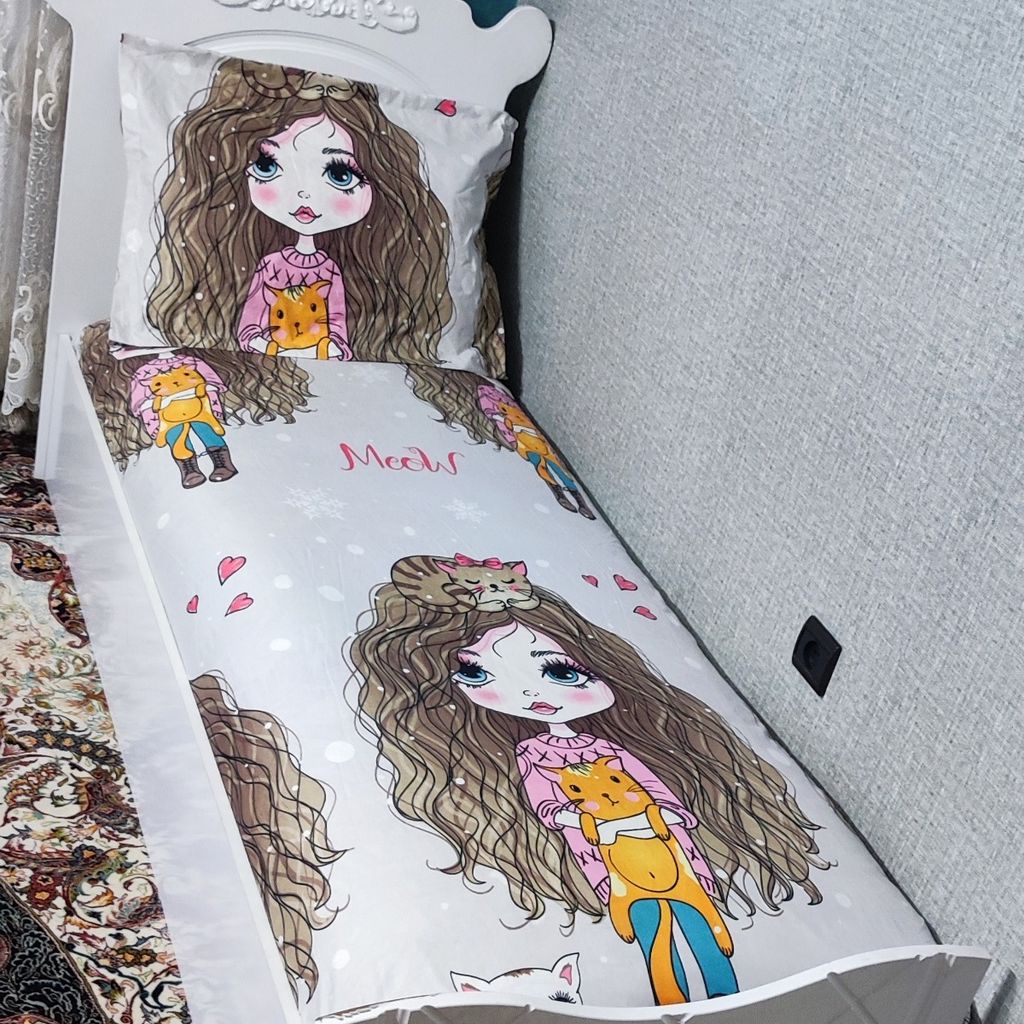 خرید انلاین روتختی یک نفره موفرفری زمینه سفید کنفی