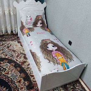 خرید آنلاین روتختی یک نفره موفرفری زمینه سفید کنفی