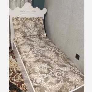 فروش اینترنتی ملحفه تخت یک نفره دورکش و روبالش گلدار 