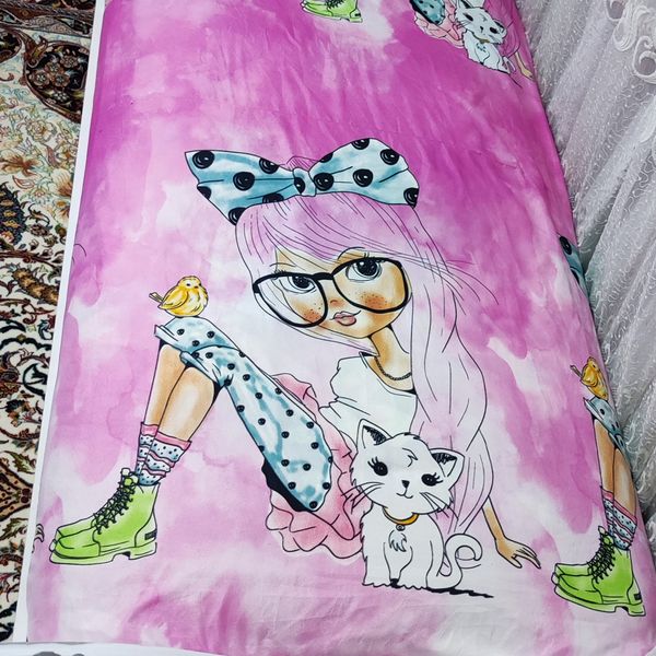 ملحفه کشدوزی تخت تک نفره طرح دخترانه صورتی