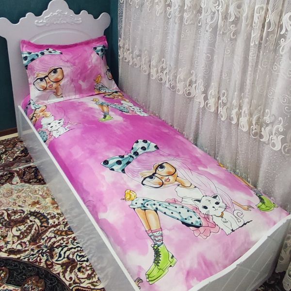 ملحفه کشدوزی تخت تک نفره طرح دخترانه صورتی