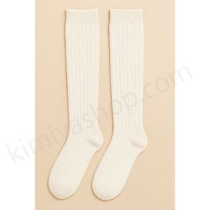 جوراب پشمی زنانه زیر زانو رنگ سفید شیری – برند کوکو هانا (Coco & Hana)