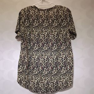 مشخصات تیشرت زنانه طرح پلنگی