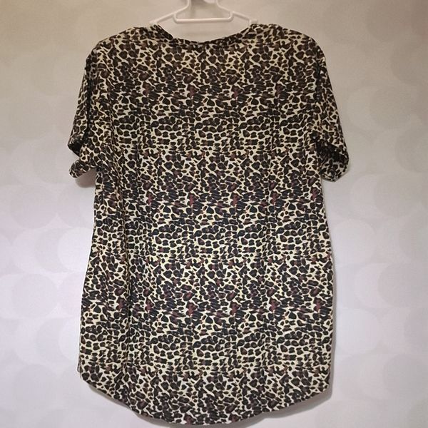 تیشرت زنانه طرح پلنگی