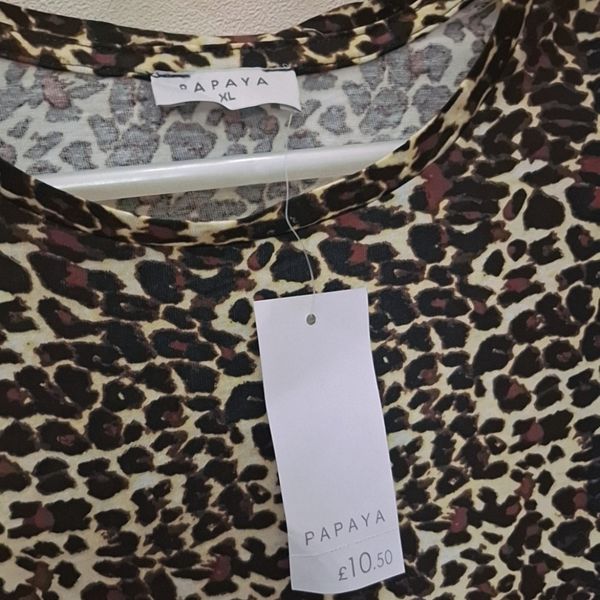 تیشرت زنانه طرح پلنگی