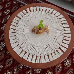 رومیزی‌مکرومه بافی مدل گرد