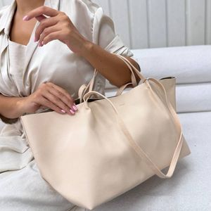 خرید انلاین کیف دلسا .