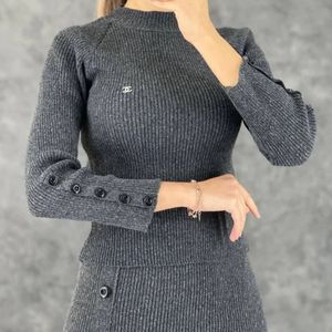 خرید آنلاین بلوز دامن آستین دکمه