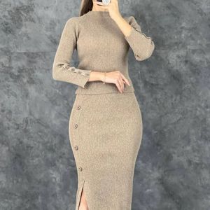 فروش اینترنتی بلوز دامن آستین دکمه