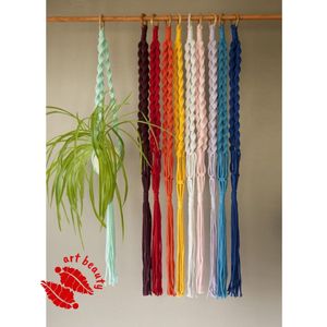 هولدرگلدان مکرومه بافی ترند