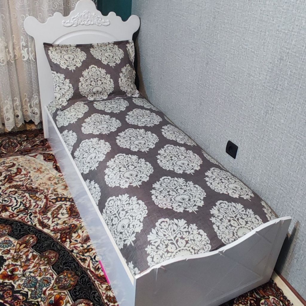 خرید اینترنتی ملحفه دورکش یکنفره طرح  گلدار زمینه طوسی