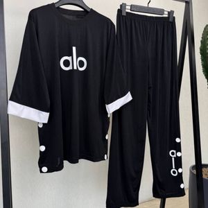 مشخصات تیشرت و شلوار زنانه طرح alo