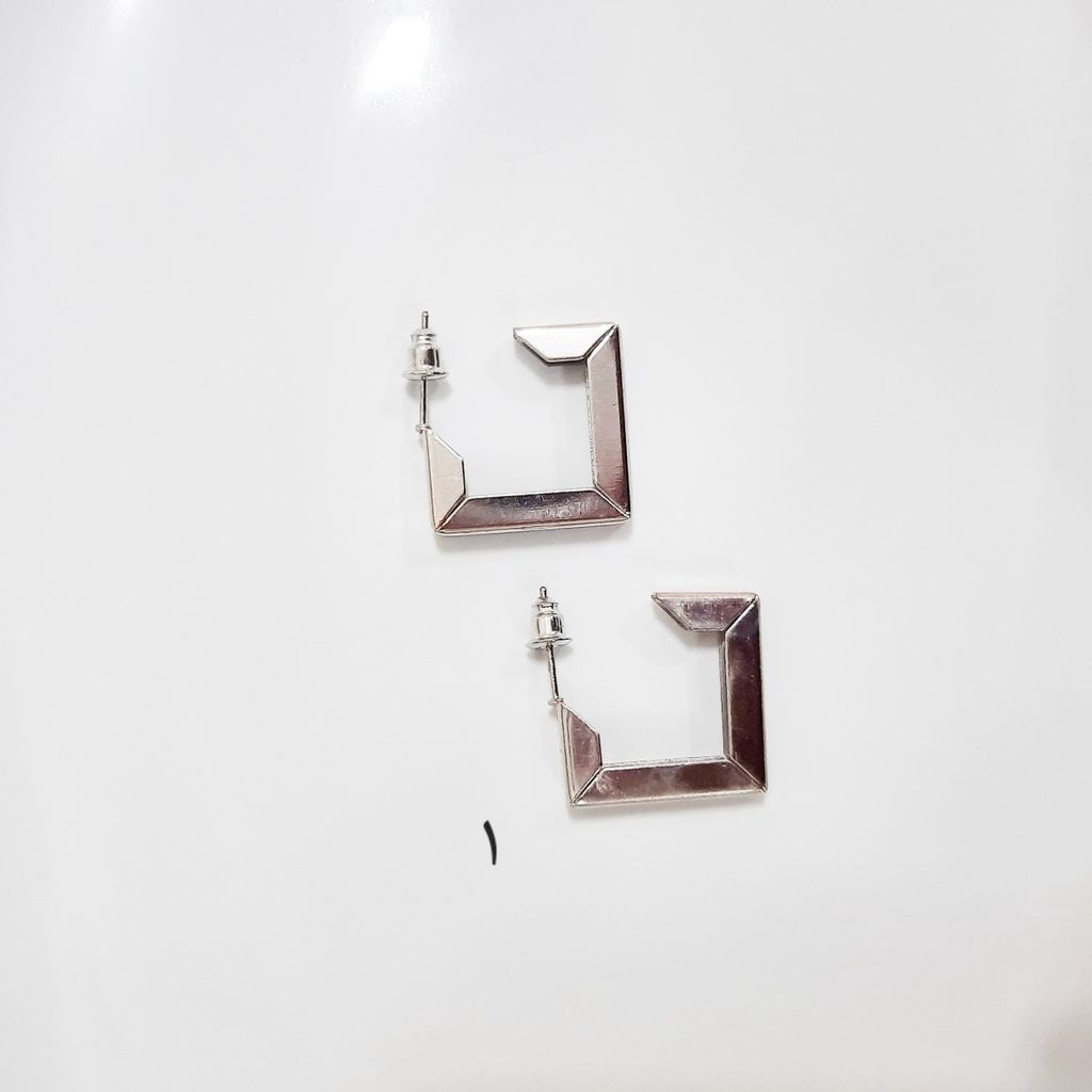 خرید اینترنتی گوشواره استیل زنانه