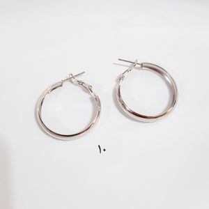 فروش اینترنتی گوشواره استیل زنانه