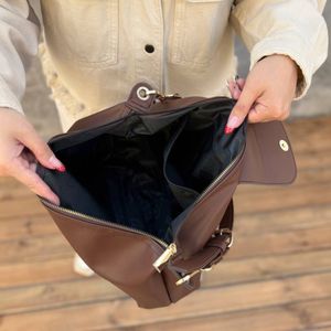 خرید اینترنتی کیف دوشی زنانه و دخترانه مدل رزمینا پروانه