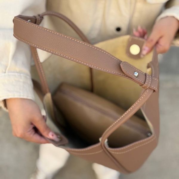 کیف دوشی زنانه و دخترانه چرمی مدل آیتایی پروانه