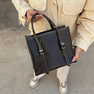 خرید انلاین کیف زنانه و دخترانه مدل الی پروانه