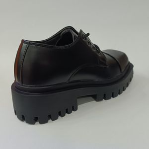 فروش اینترنتی کتونی کالج مردانه لوفر برت پنجه مربع ورنی مات کیفیت بالا