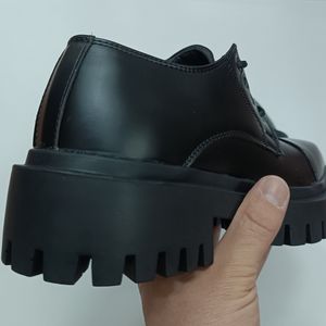 خرید اینترنتی کتونی کالج مردانه لوفر برت پنجه مربع ورنی مات کیفیت بالا