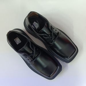 فروش اینترنتی کتونی کالج مردانه لوفر برت پنجه مربع ورنی مات کیفیت بالا