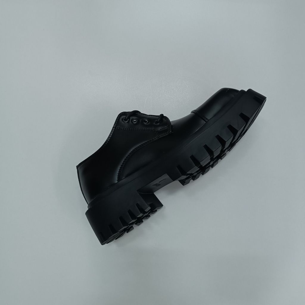 قیمت کتونی کالج مردانه لوفر برت پنجه مربع ورنی مات کیفیت بالا