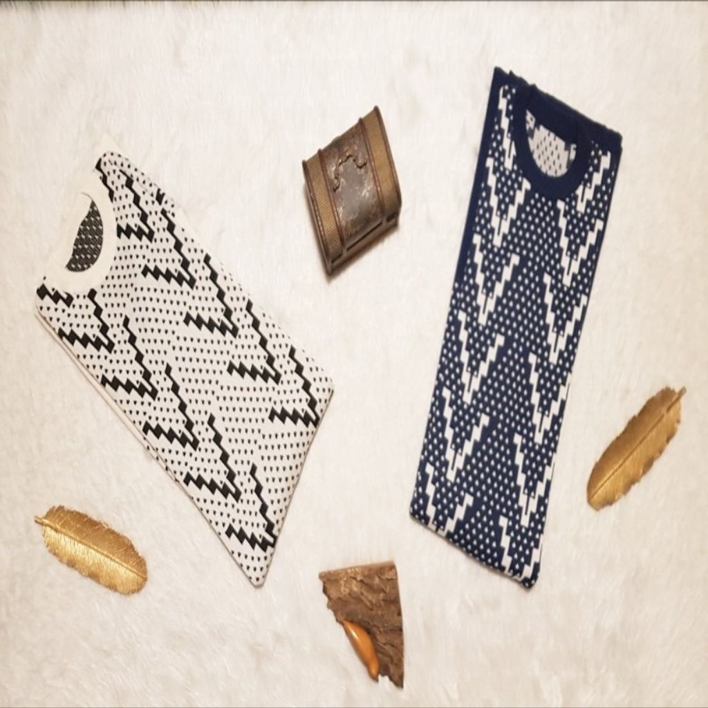 فروش اینترنتی مانتو بافت طرح وی کد 5000