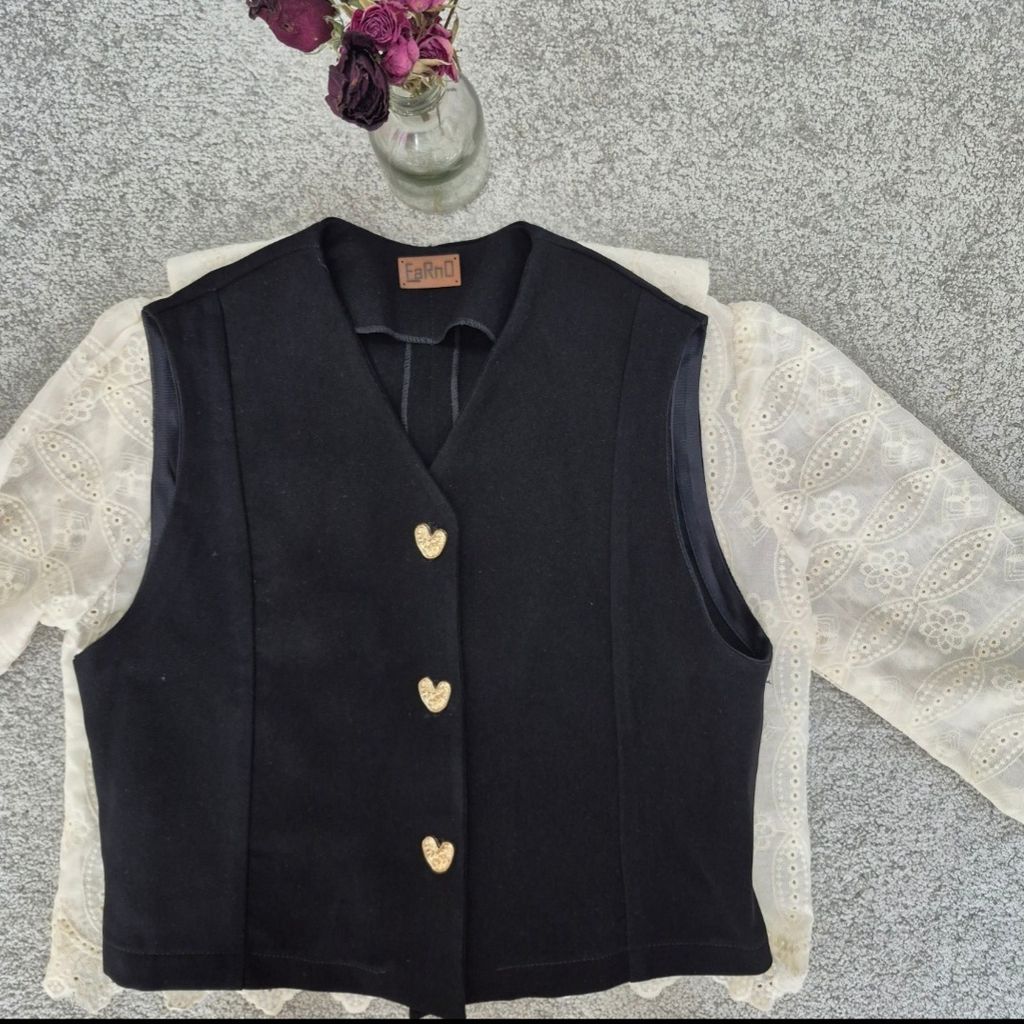 مشخصات جلیقه زنانه کرپ