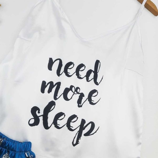 لباس خواب زنانه تاپ شورتک طرح need more sleep