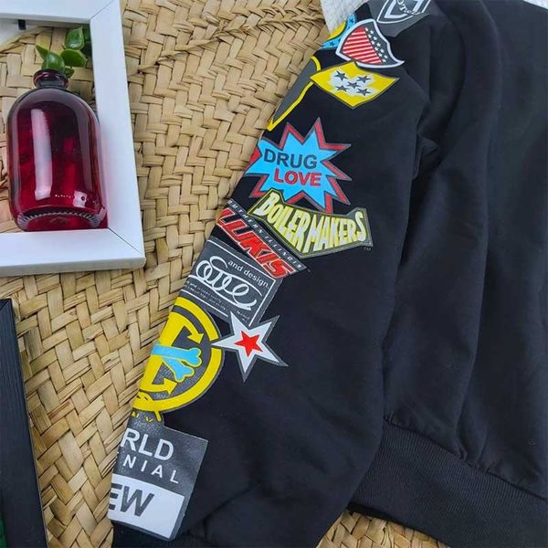 کراپ زنانه مشکی استیکر 99