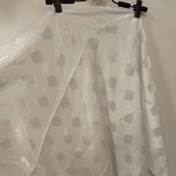 روسری ساتن سفید rs45rf