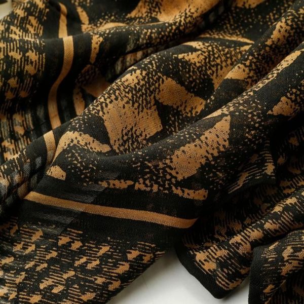 روسری نخی دست دوز