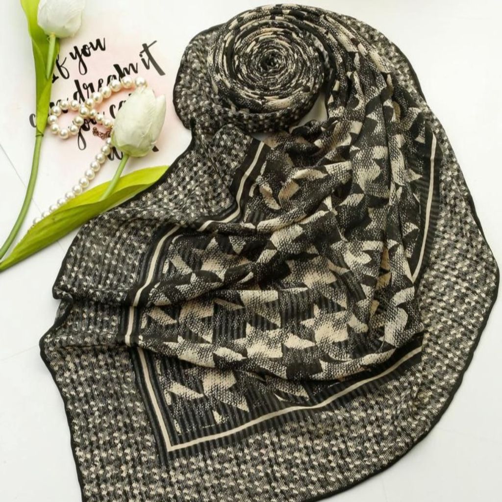 خرید اینترنتی روسری نخی دست دوز